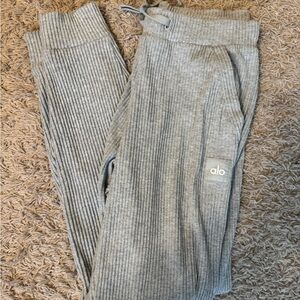 ALO Yoga Gray muse Joggers size small